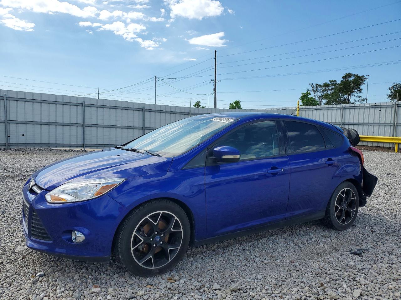 Salvage Ford Focus Image