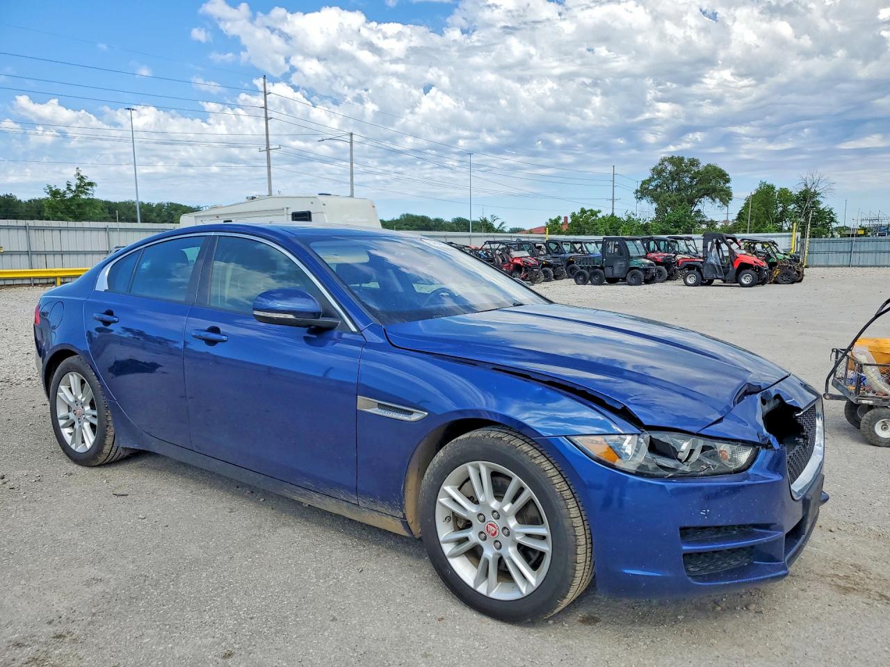 Jaguar XE Premium