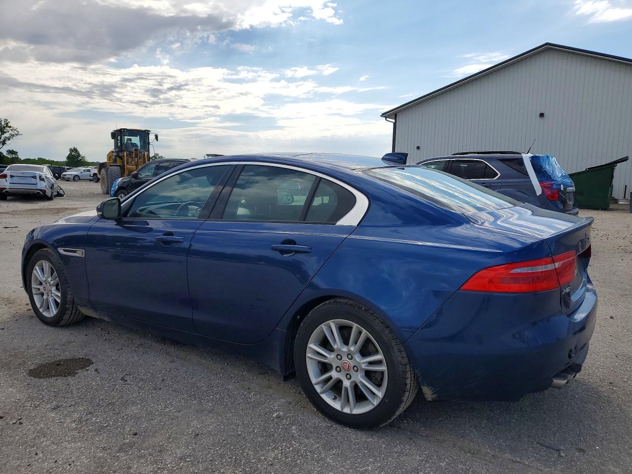 Jaguar XE Premium