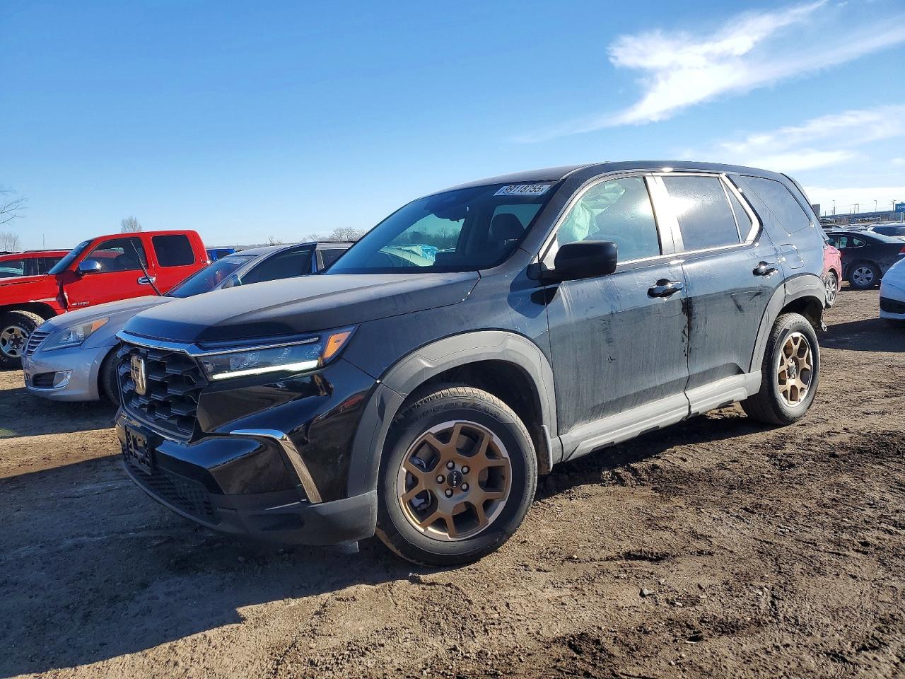Salvage Honda Pilot Image