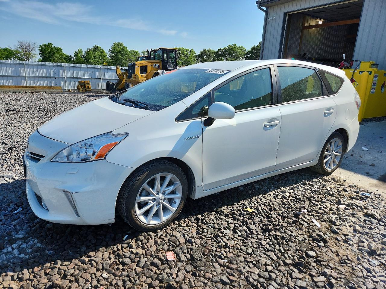 Salvage Toyota Prius Image