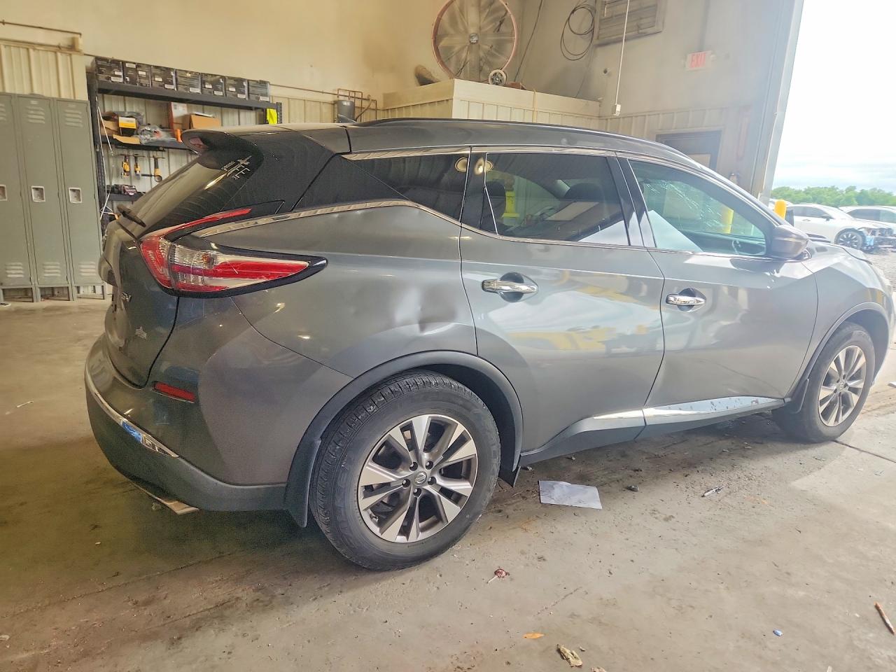 Nissan Murano Sv