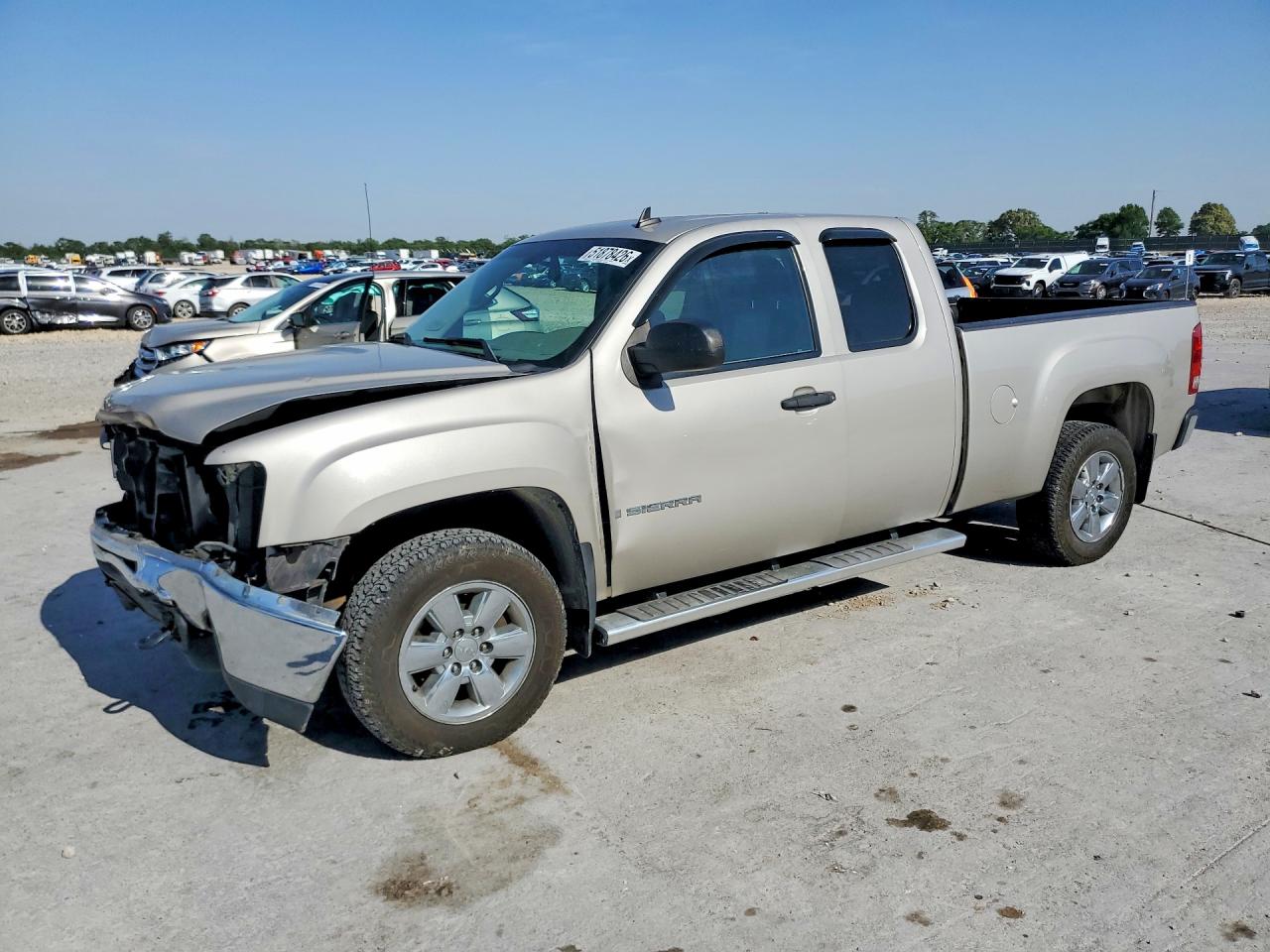 Salvage GMC Sierra Image