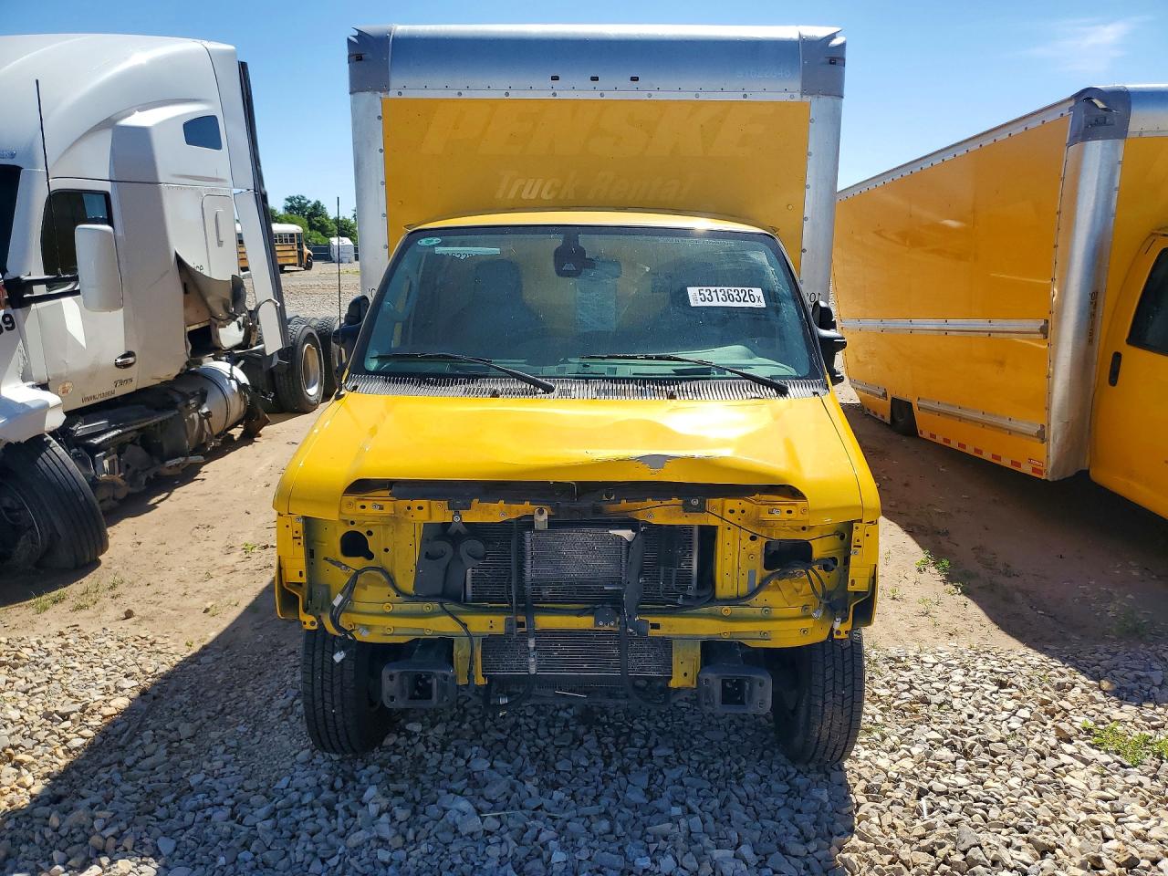 Ford Econoline E350 Super Duty Cutaway Van