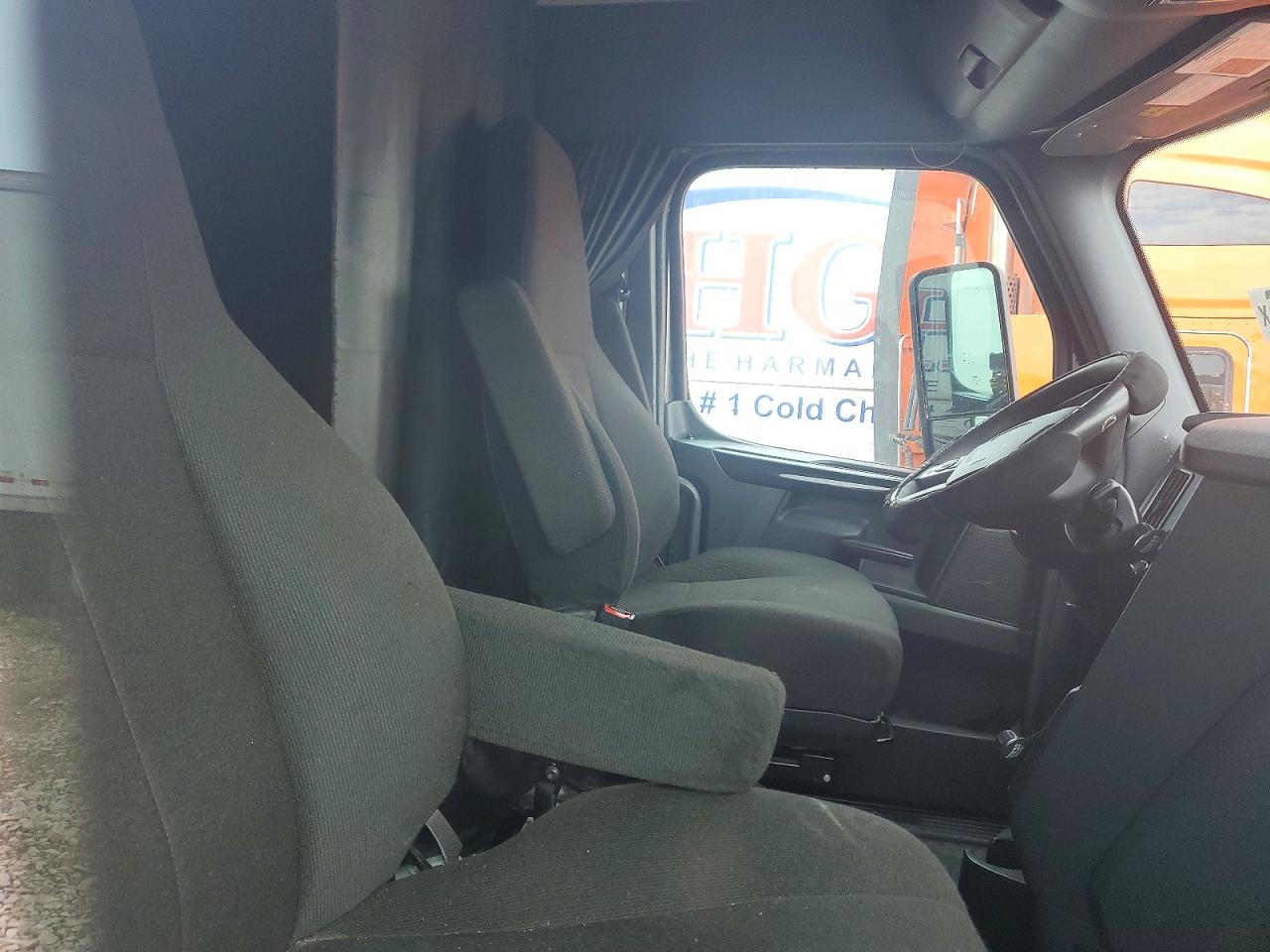 Freightliner Cascadia 126