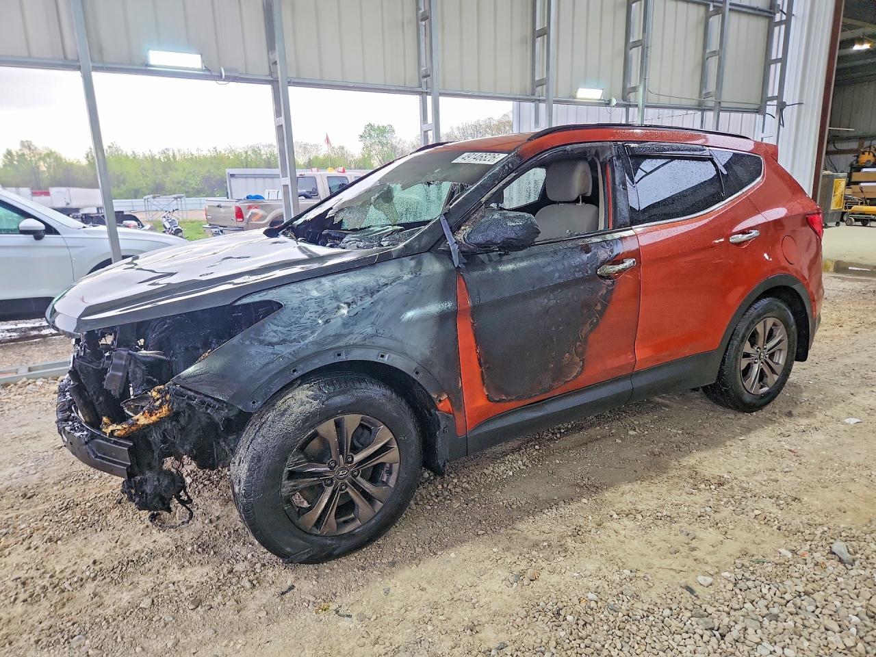 Salvage Hyundai SANTA FE Image