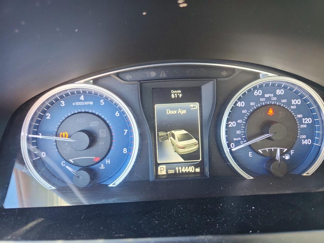 Toyota Camry Xle V6