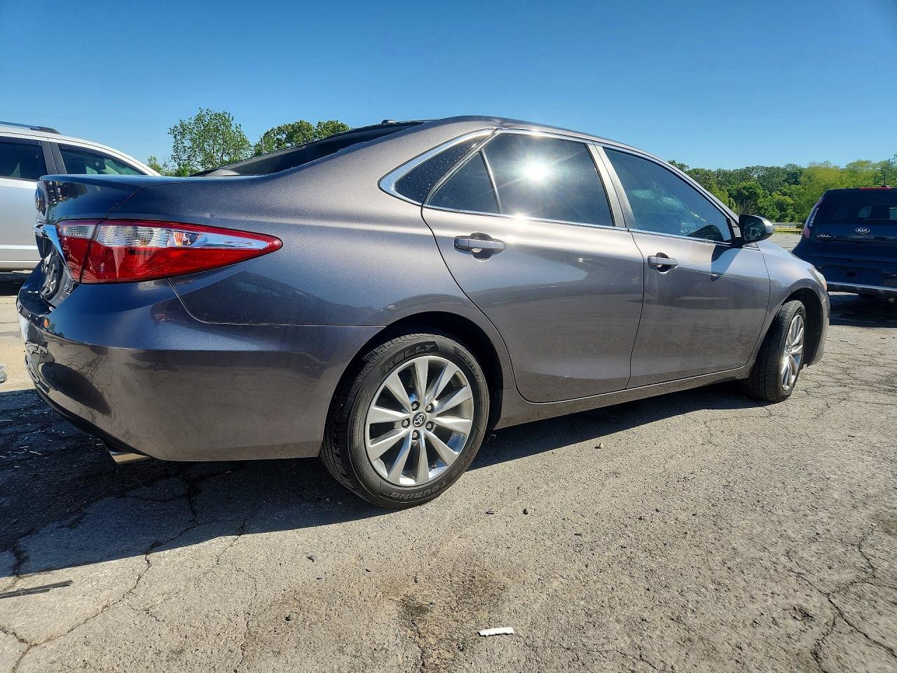 Toyota Camry Xle V6