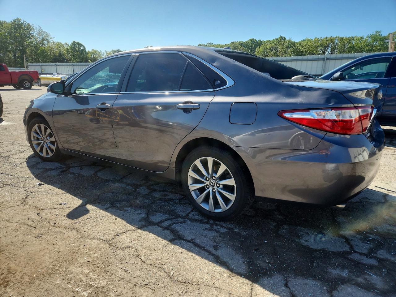Toyota Camry Xle V6