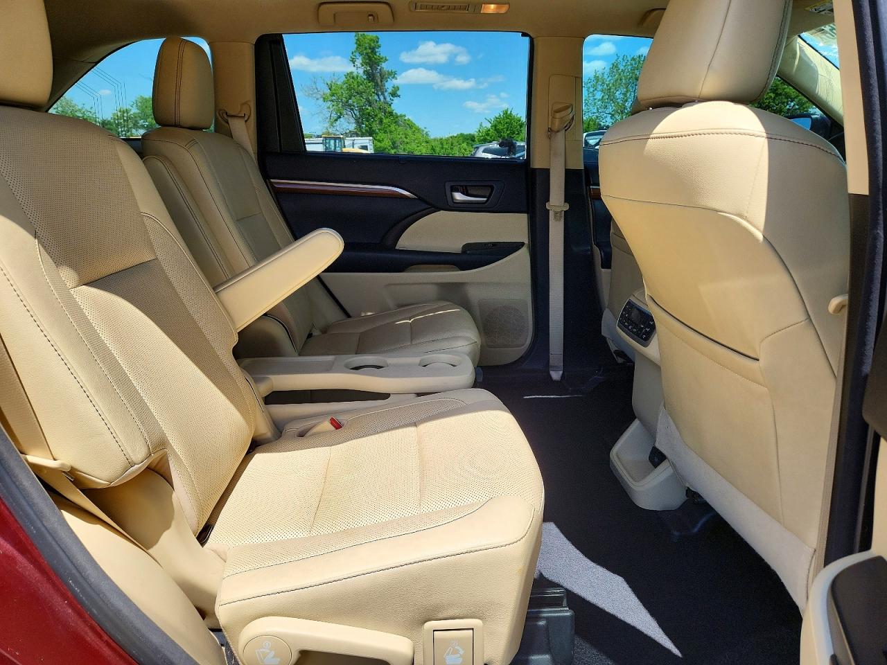 Toyota Highlander Limited Platinum