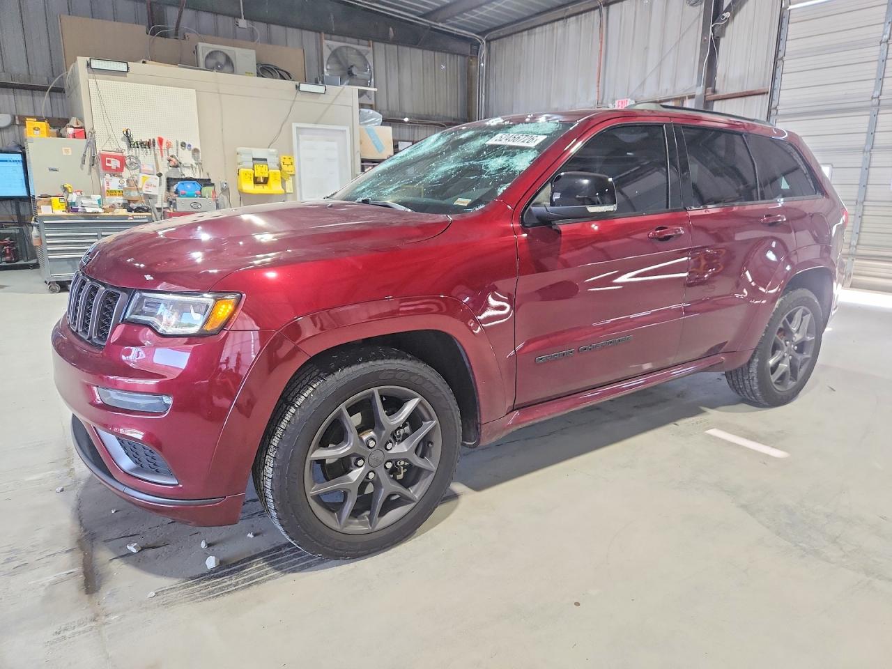 Salvage Jeep Grand Cherokee Image