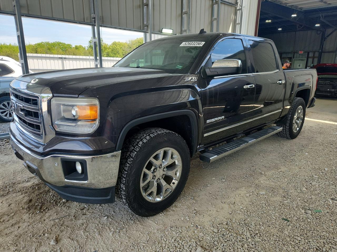 Salvage GMC Sierra Image