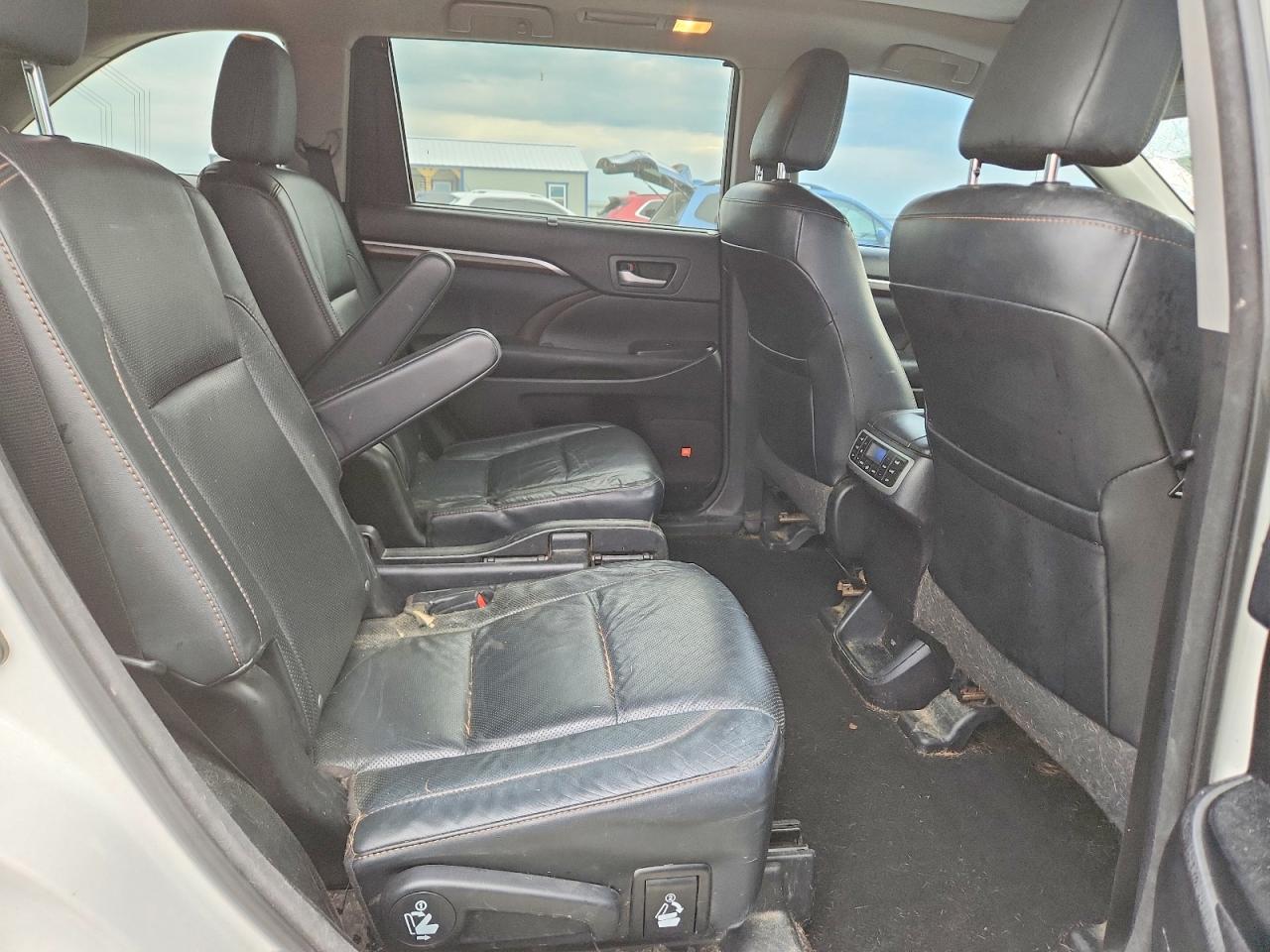Toyota Highlander Limited Platinum