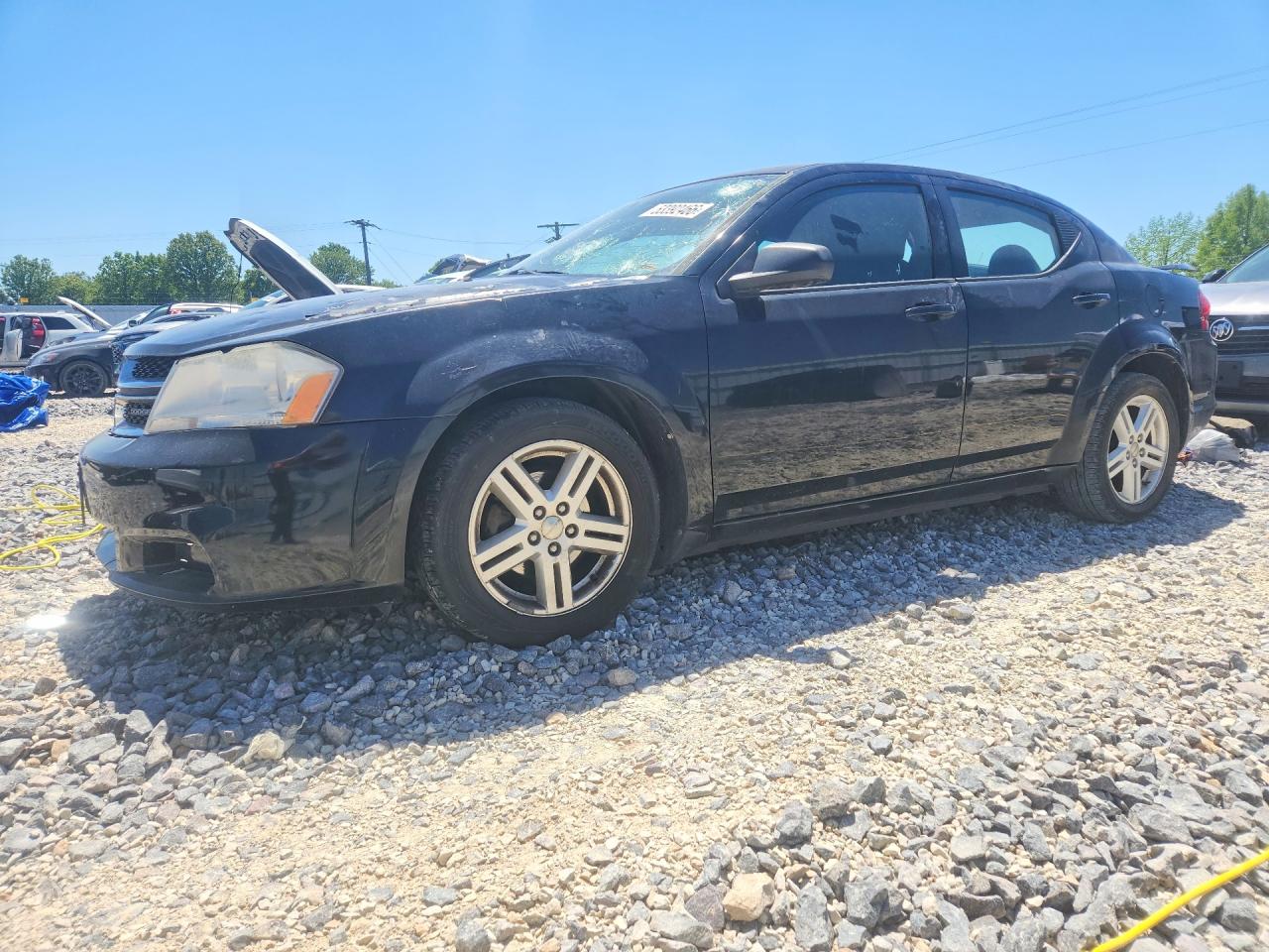 Salvage Dodge Avenger Image