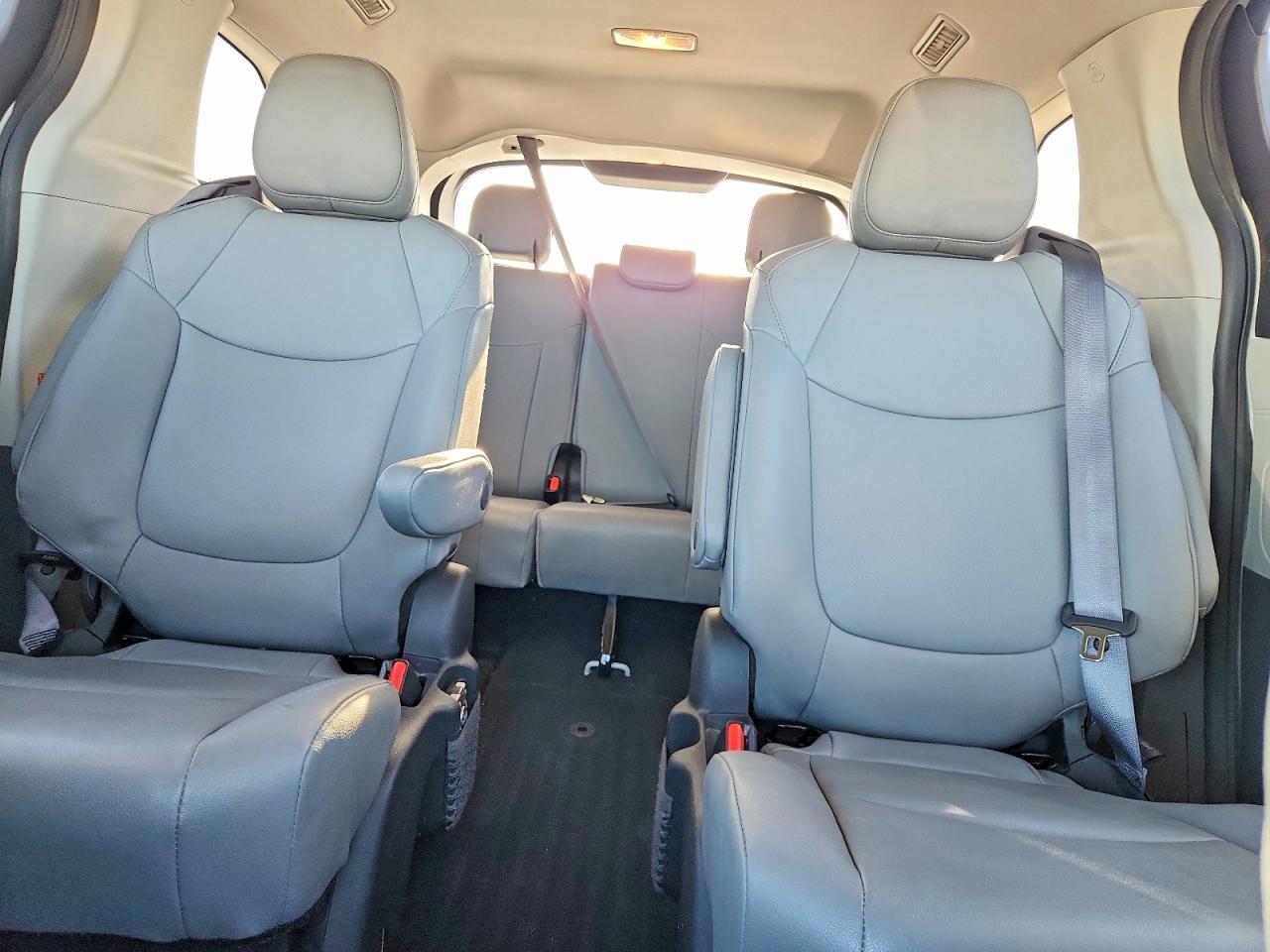 Toyota Sienna Xle
