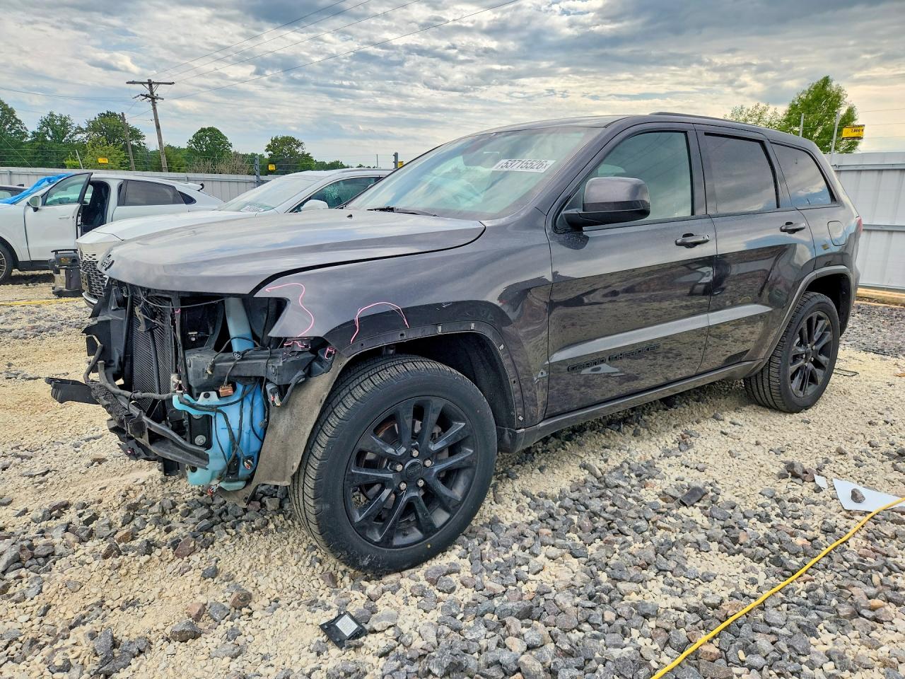 Salvage Jeep Grand Cherokee Image