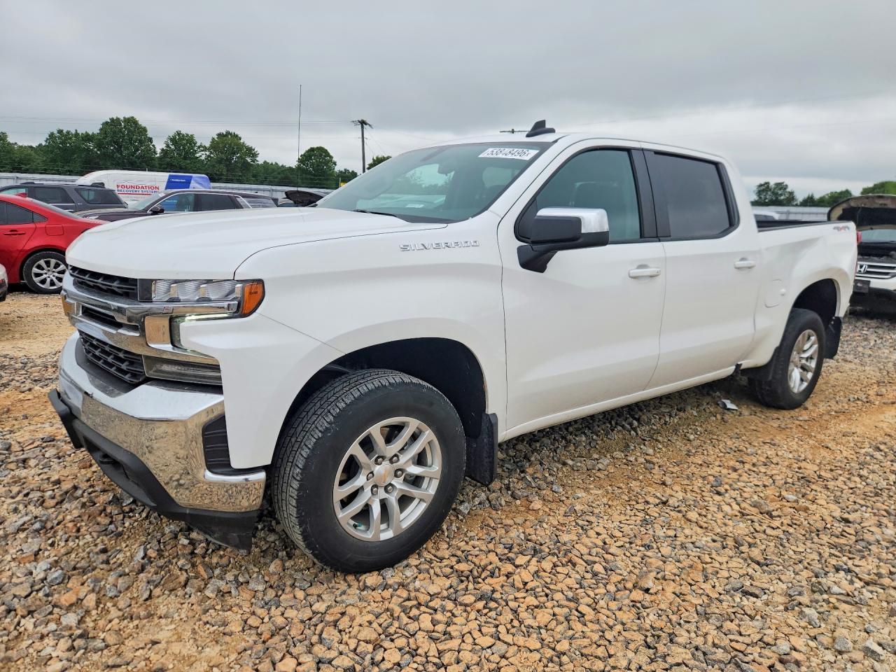 Salvage Chevrolet Silverado Image