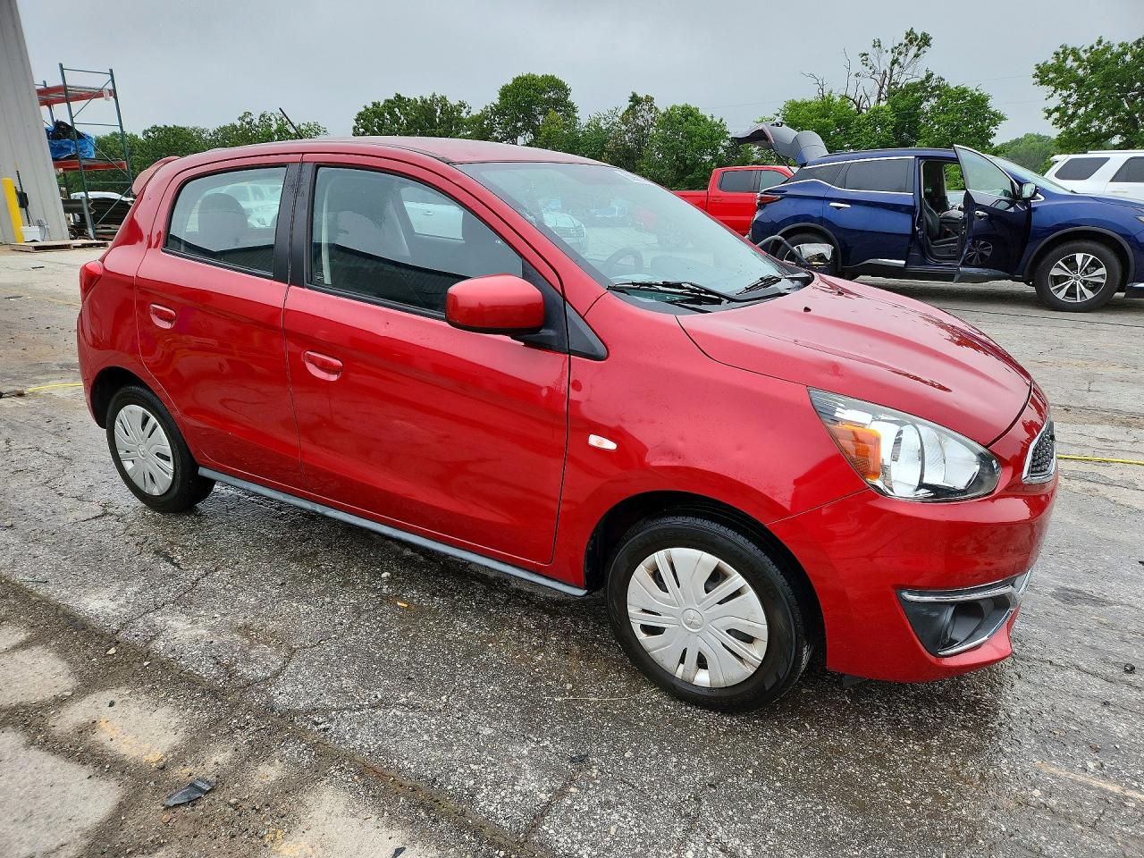 Mitsubishi Mirage Es