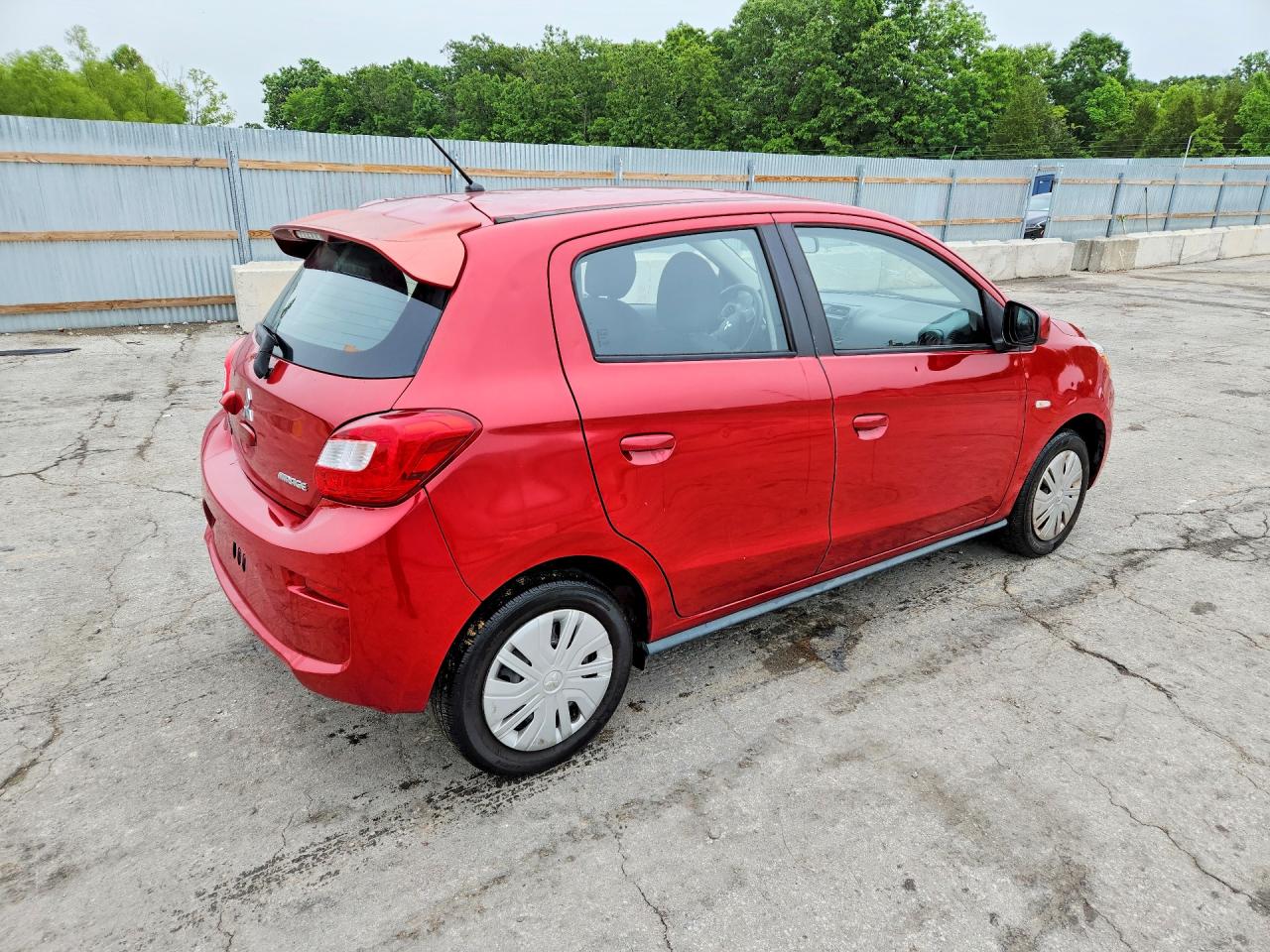 Mitsubishi Mirage Es