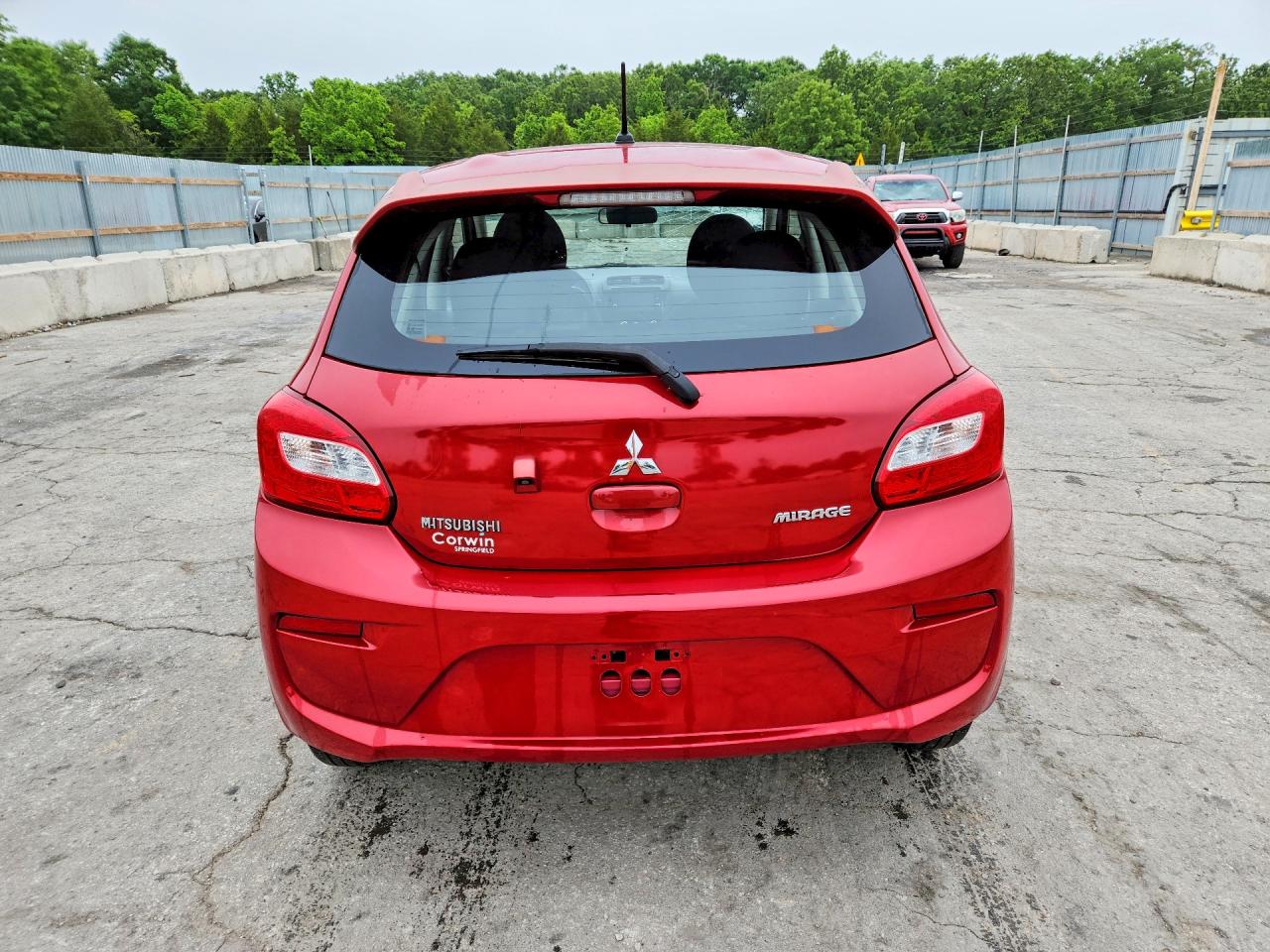 Mitsubishi Mirage Es