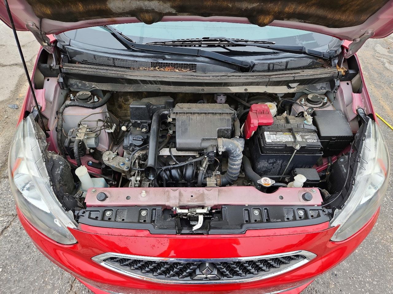 Mitsubishi Mirage Es