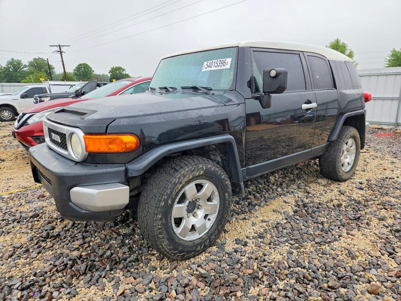 Salvage Toyota FJ Cruiser Image