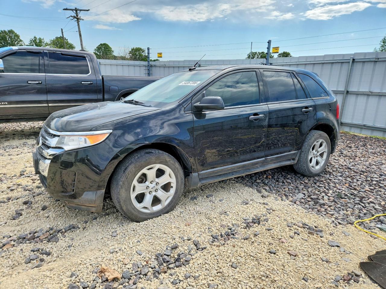 Salvage Ford Edge Image