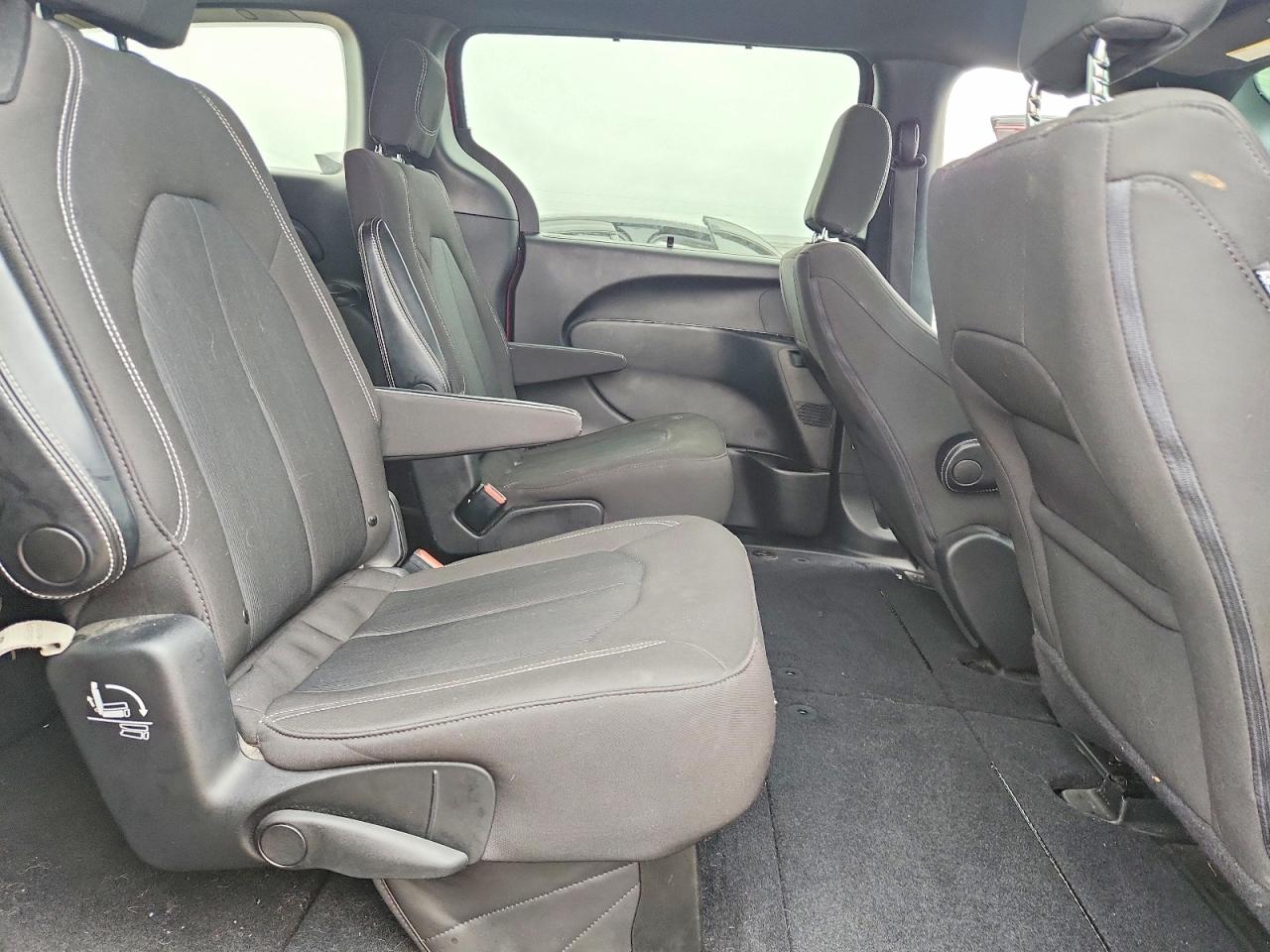 Chrysler Pacifica Touring