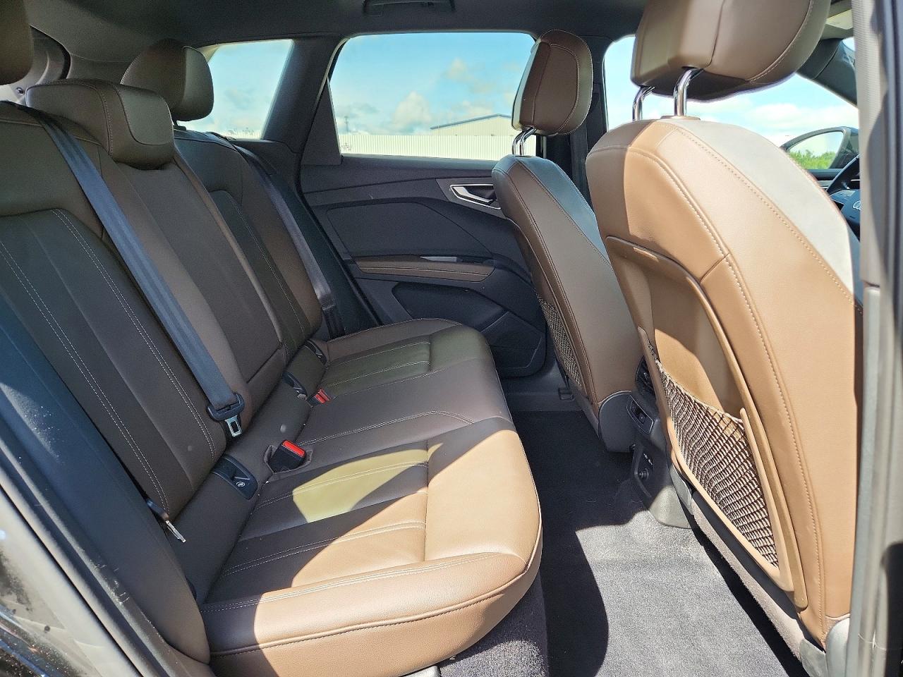 Audi Q4 Premium