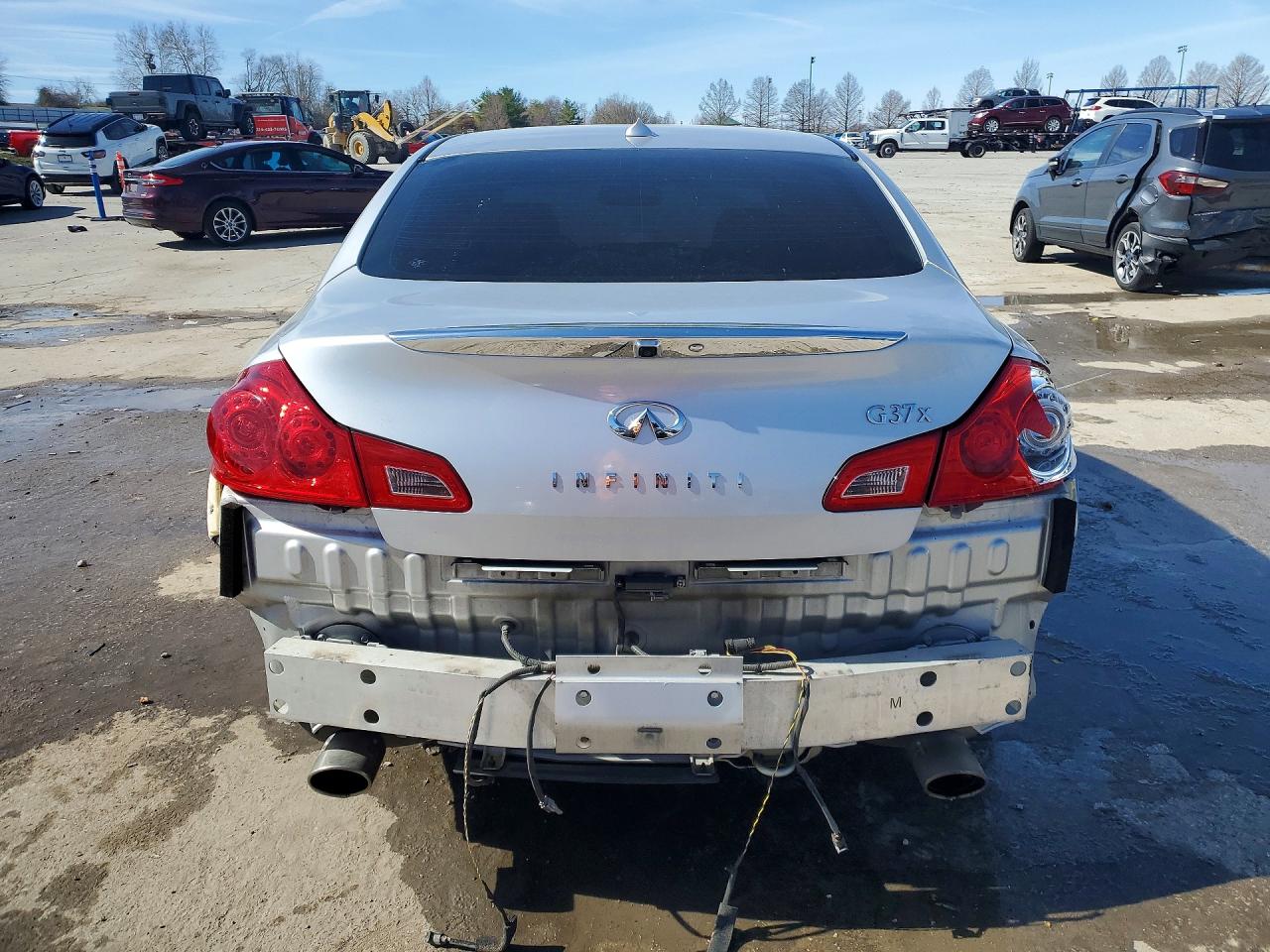 INFINITI G37 X