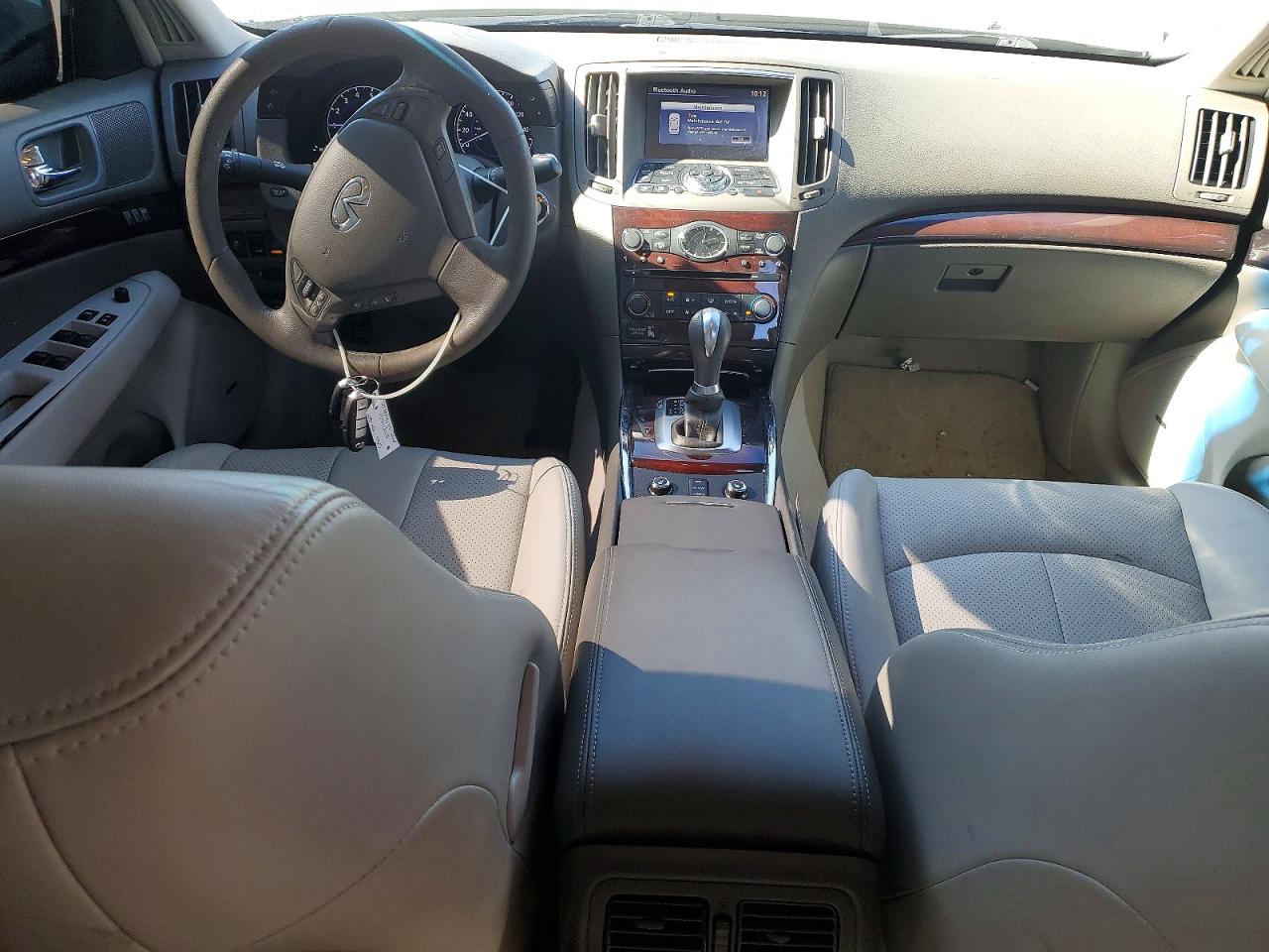 INFINITI G37 X