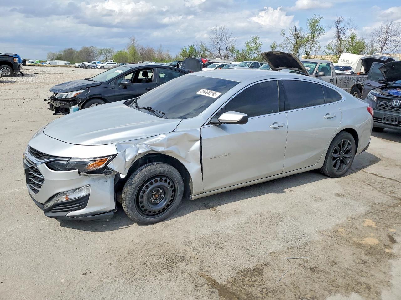 Salvage Chevrolet Malibu Image