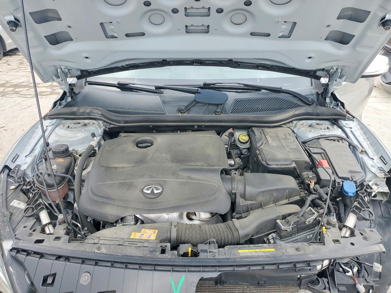 INFINITI Qx Luxury