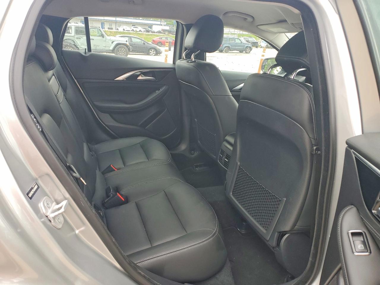INFINITI Qx Luxury