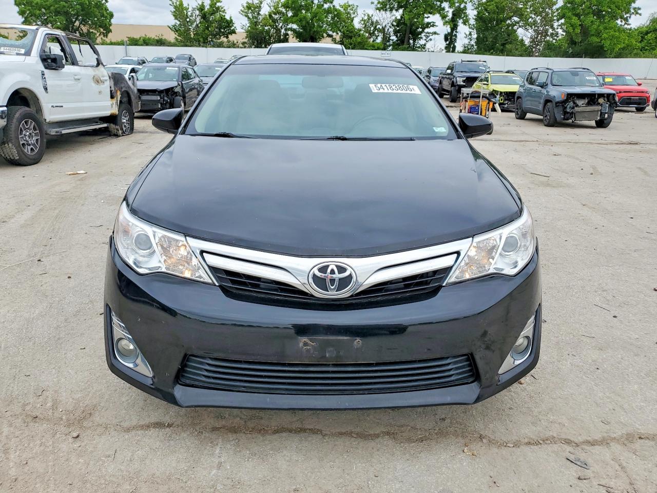 Toyota Camry Xle V6