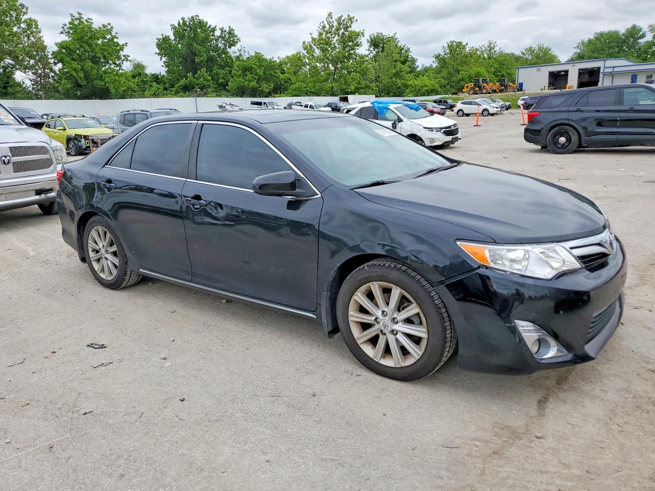 Toyota Camry Xle V6