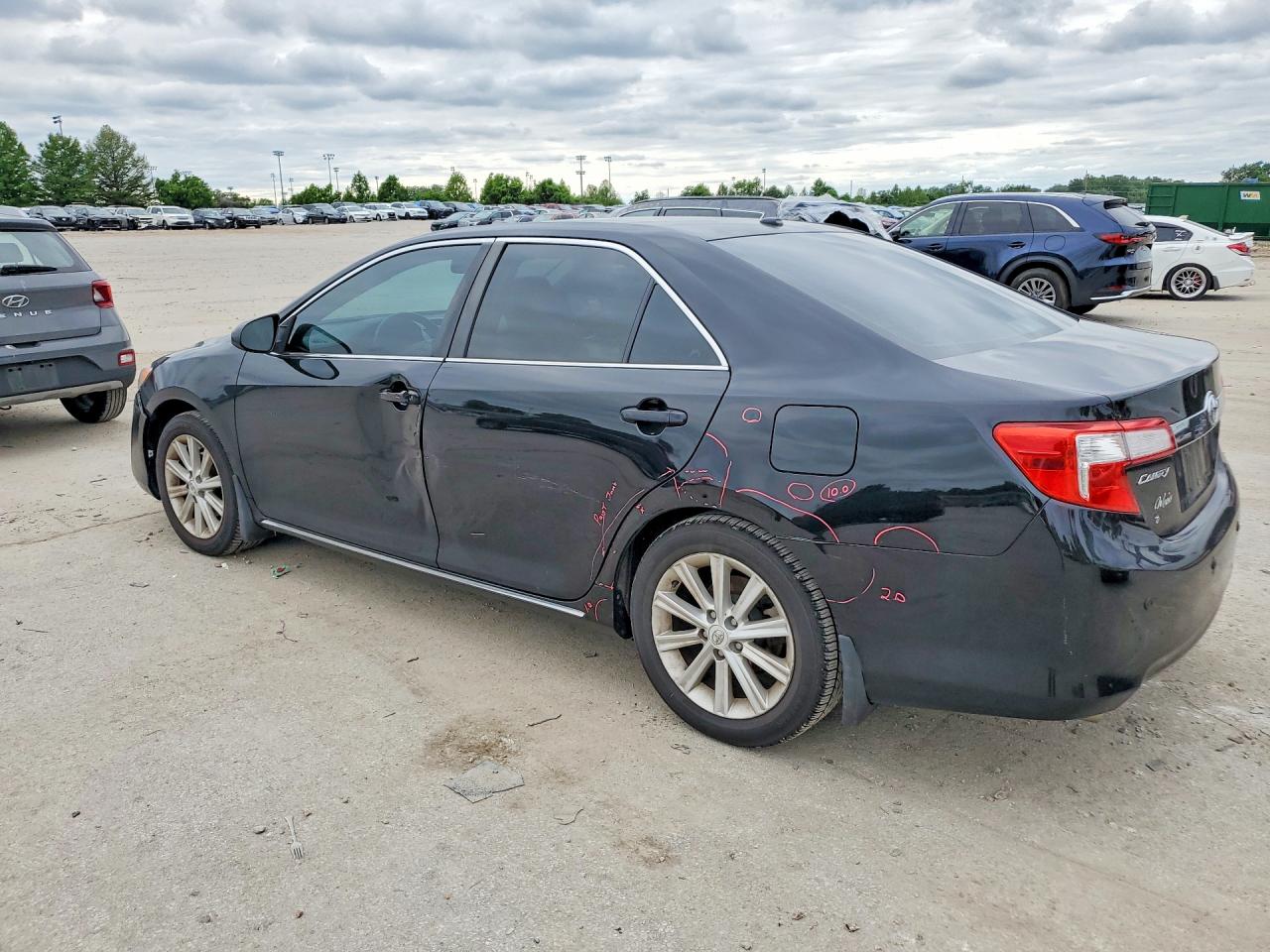 Toyota Camry Xle V6