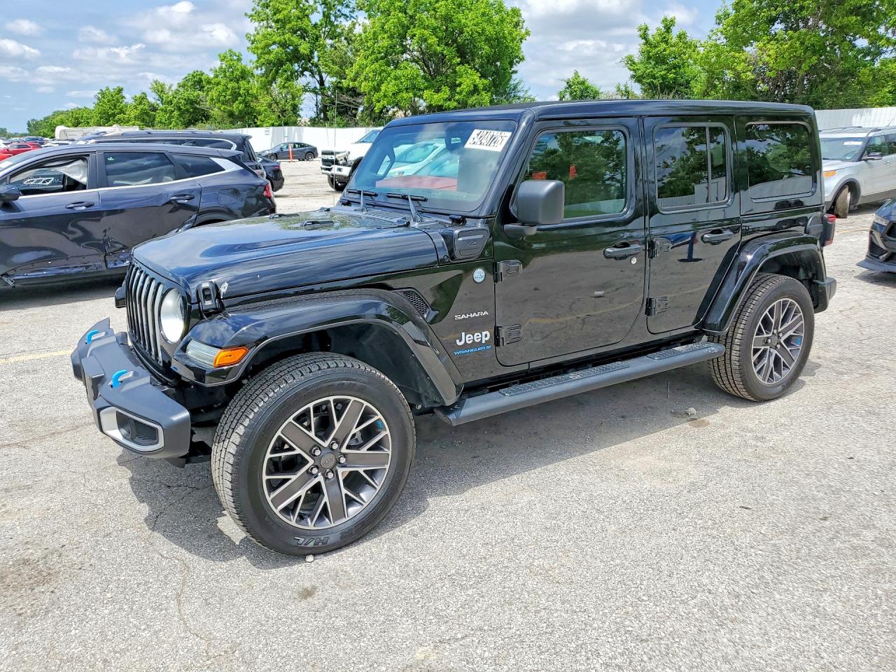 Salvage Jeep Wrangler Image