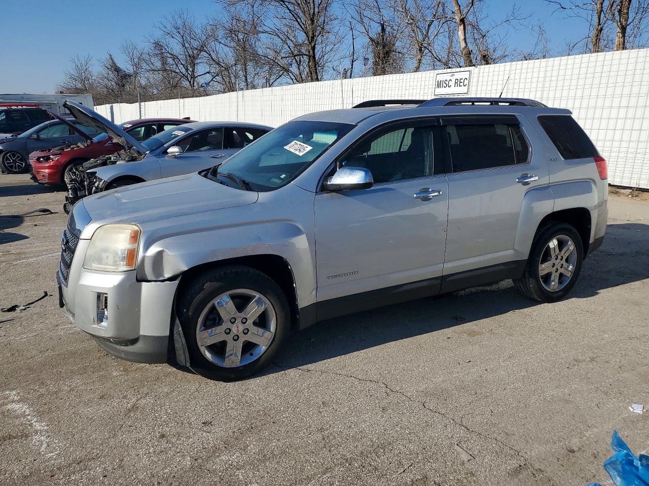 Salvage GMC Terrain Sl Image