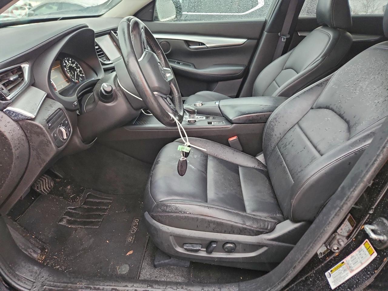 INFINITI Qx Essential