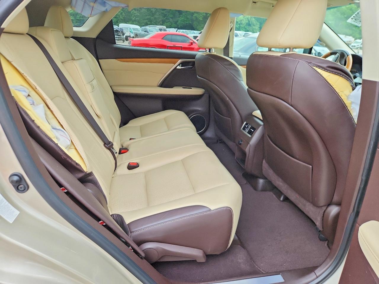Lexus RX Base