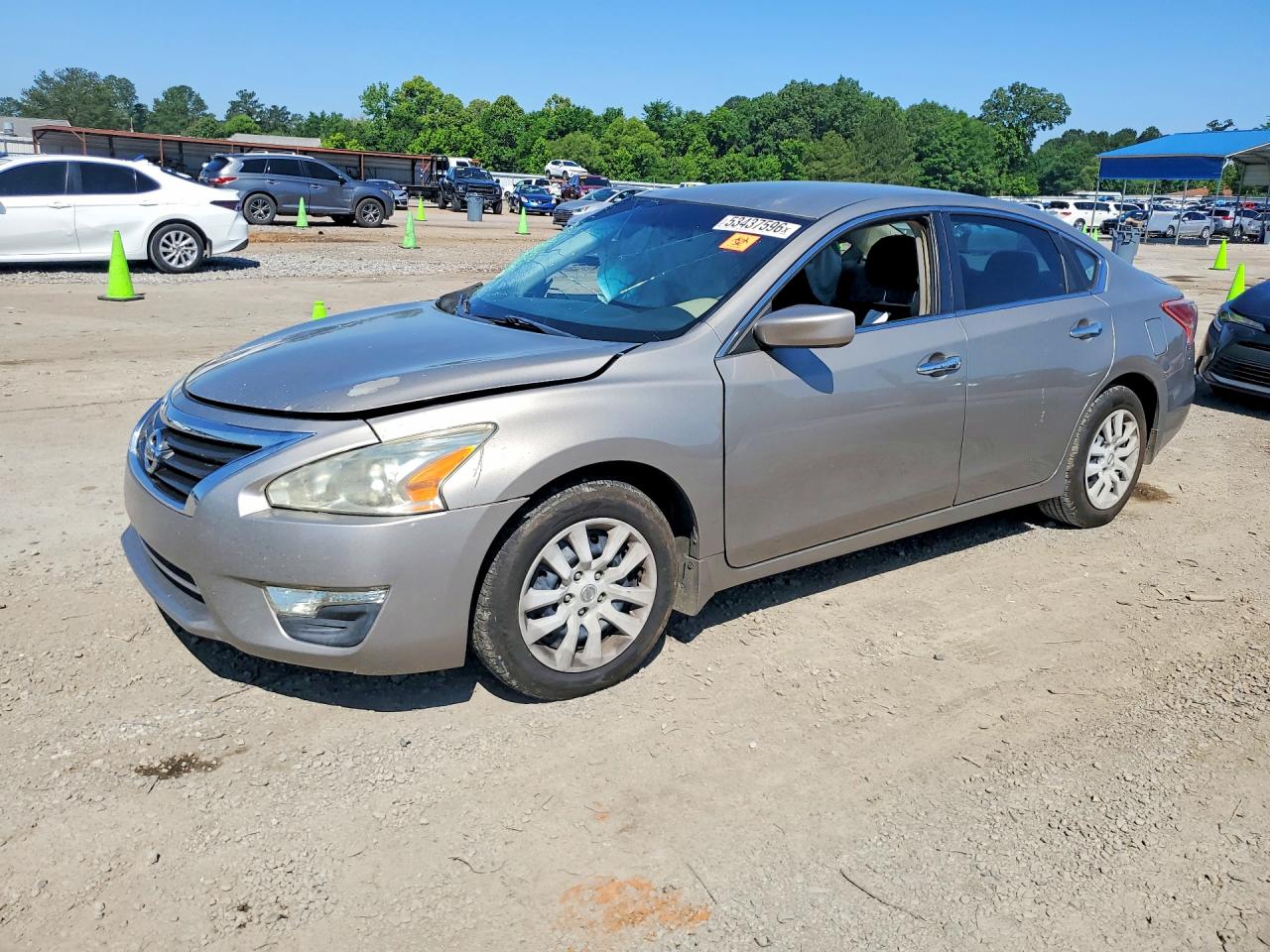 Salvage Nissan Altima Image