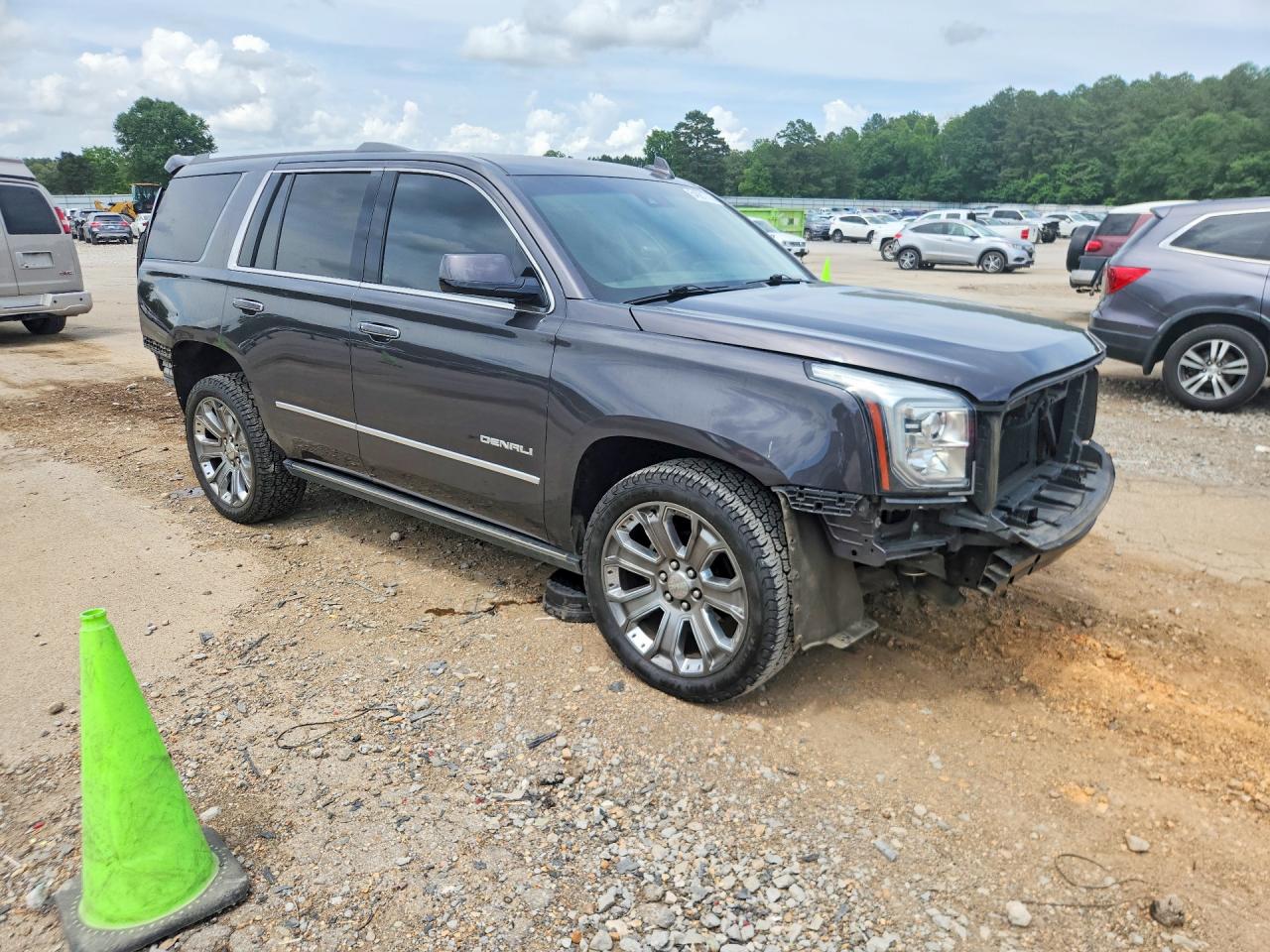GMC Yukon Denali