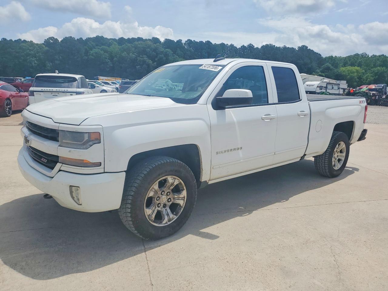 Salvage Chevrolet Silverado Image