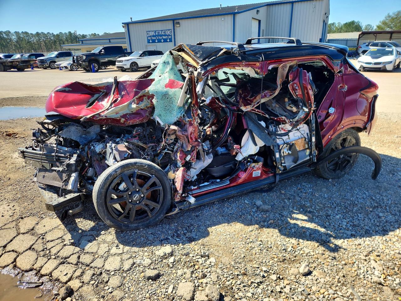 Salvage Nissan Kicks Image