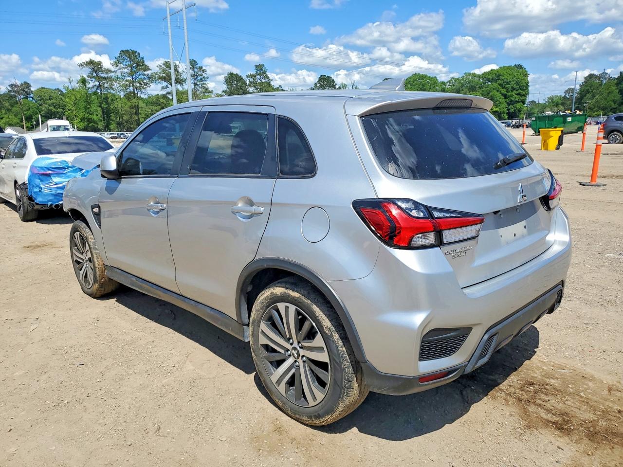 Mitsubishi Outlander S