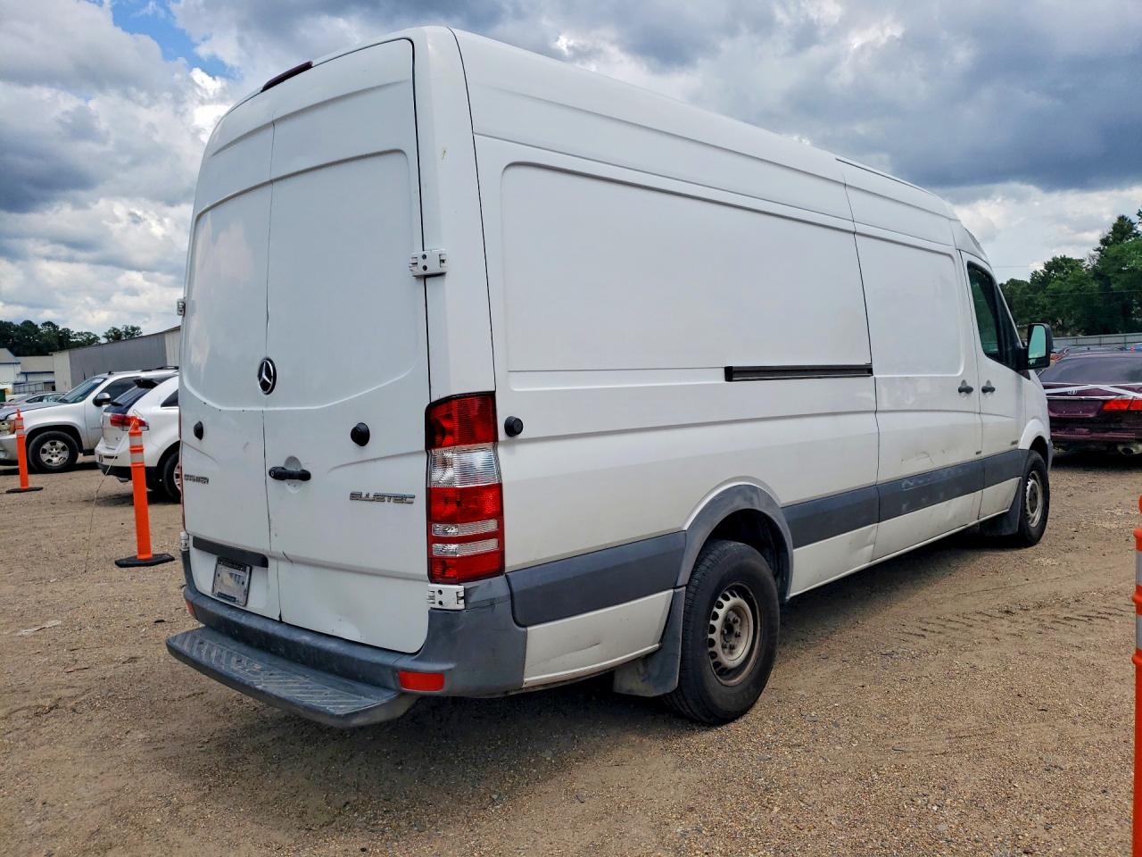 Mercedes-Benz Sprinter 2500