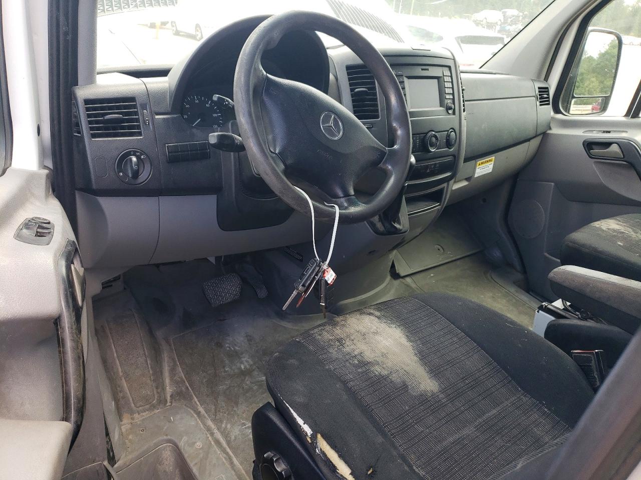 Mercedes-Benz Sprinter 2500