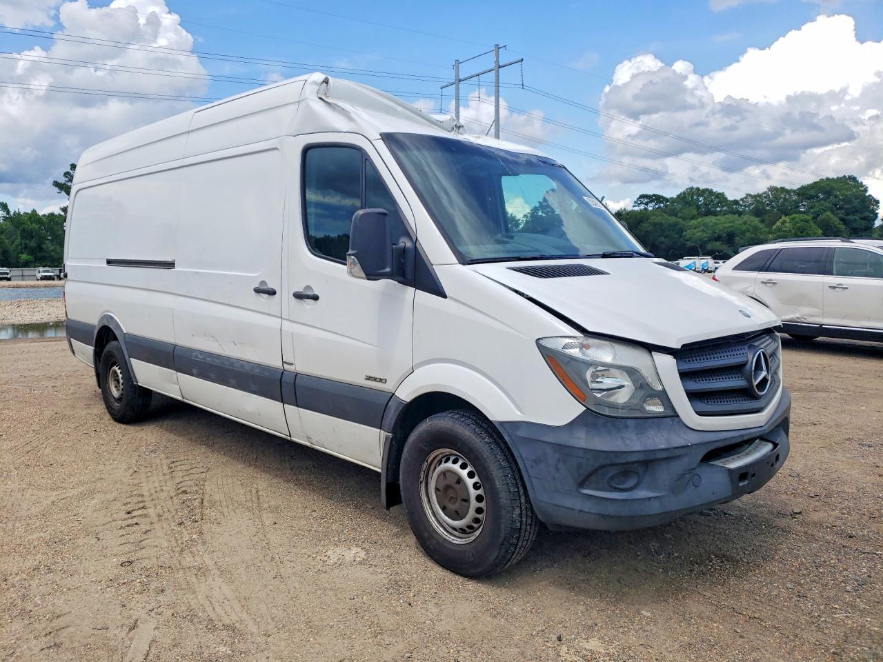 Mercedes-Benz Sprinter 2500