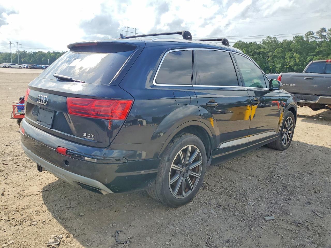 Audi Q7 Premium Plus